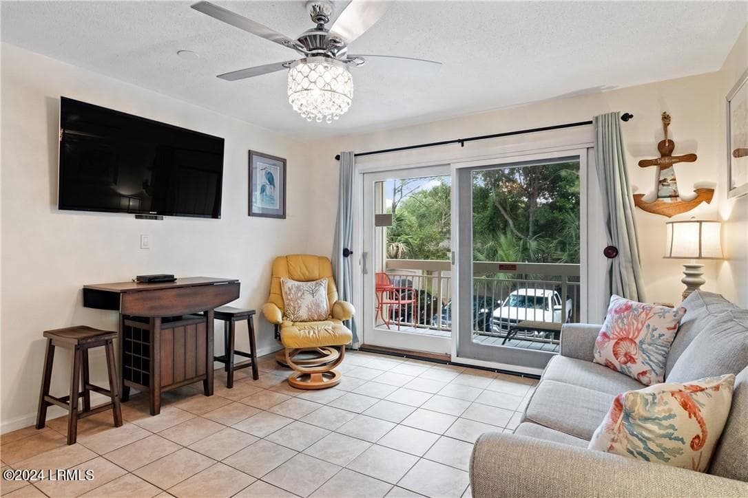 ShowImage (84) - 4 N Forest Beach Drive 106, Hilton Head Island, SC 29928