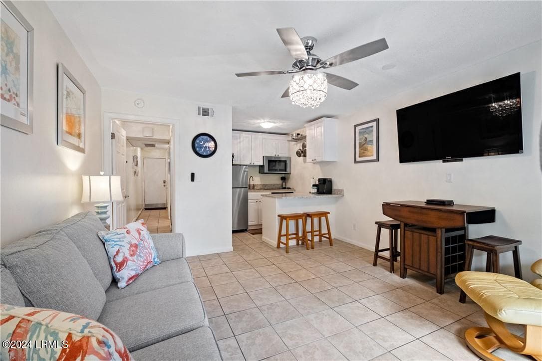ShowImage (88) - 4 N Forest Beach Drive 106, Hilton Head Island, SC 29928