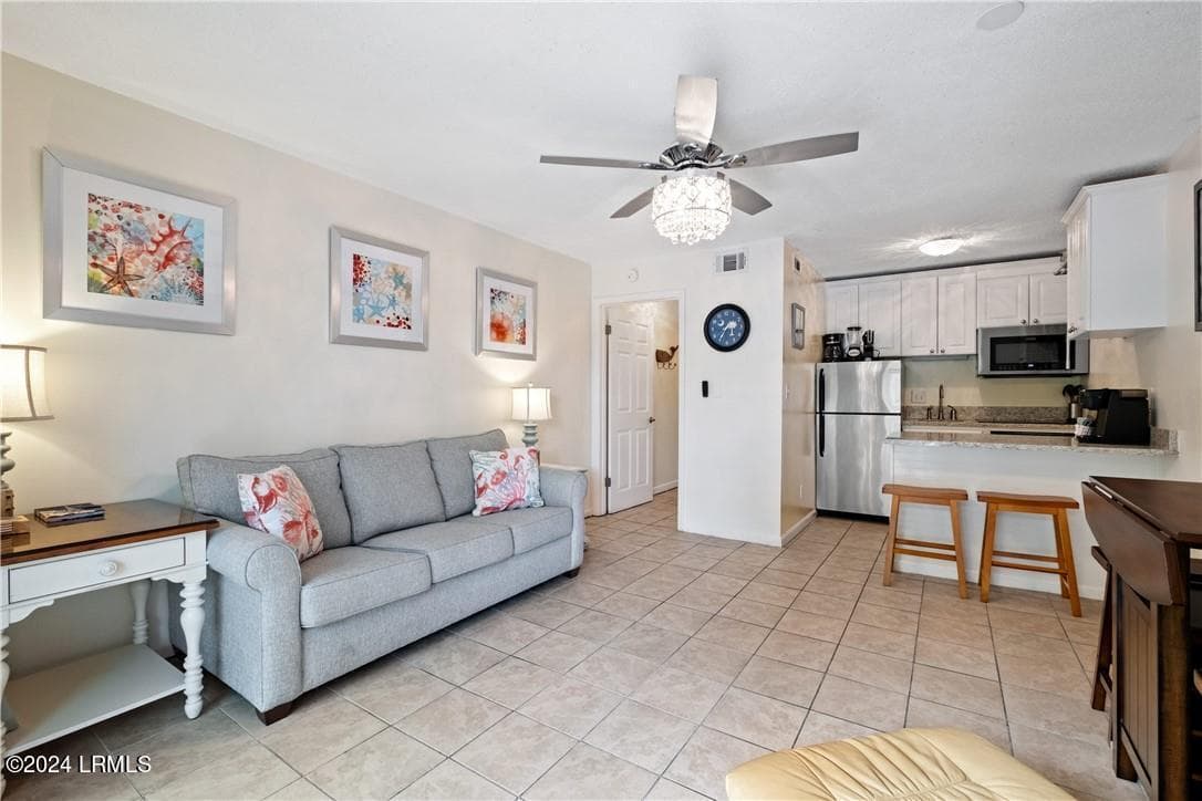 ShowImage (89) - 4 N Forest Beach Drive 106, Hilton Head Island, SC 29928