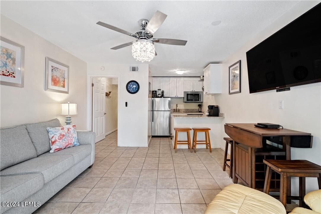 ShowImage (90) - 4 N Forest Beach Drive 106, Hilton Head Island, SC 29928