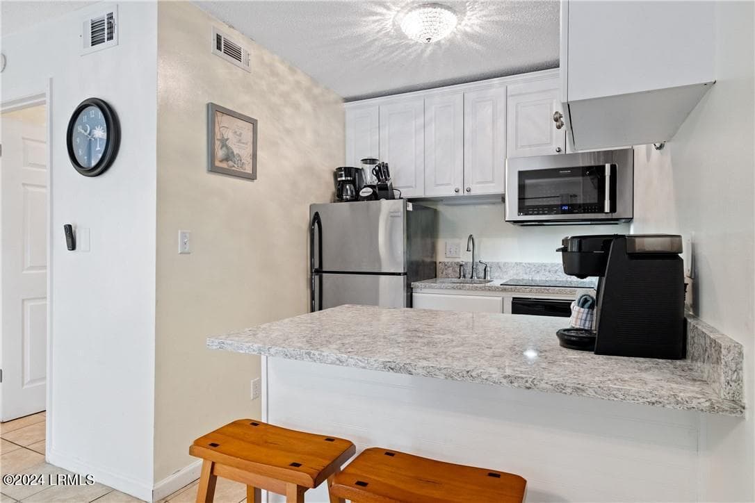 ShowImage (92) - 4 N Forest Beach Drive 106, Hilton Head Island, SC 29928