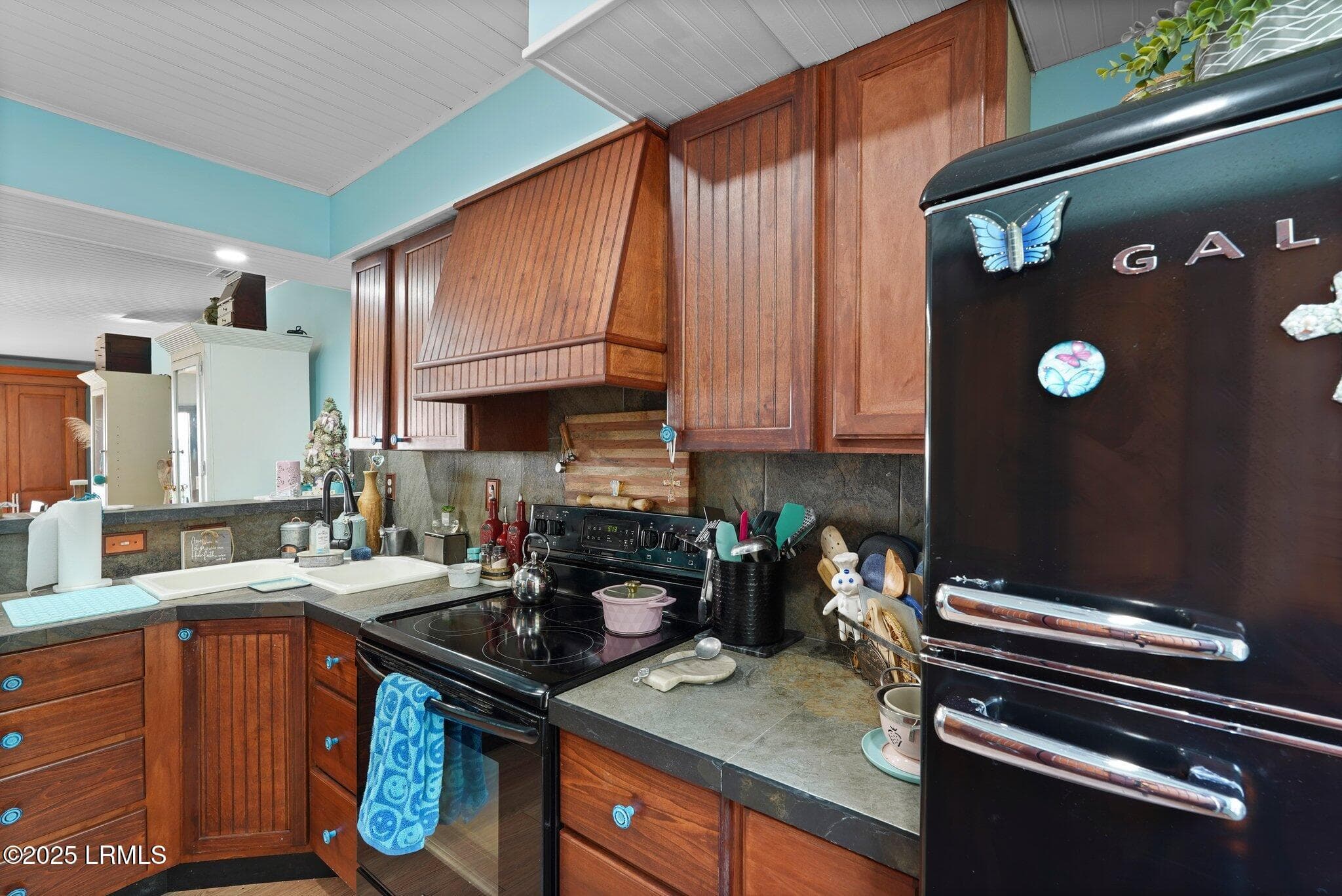 23-web-or-mls-ECP02685 - 31 Anchorage Point 31, Hilton Head Island, SC 29928
