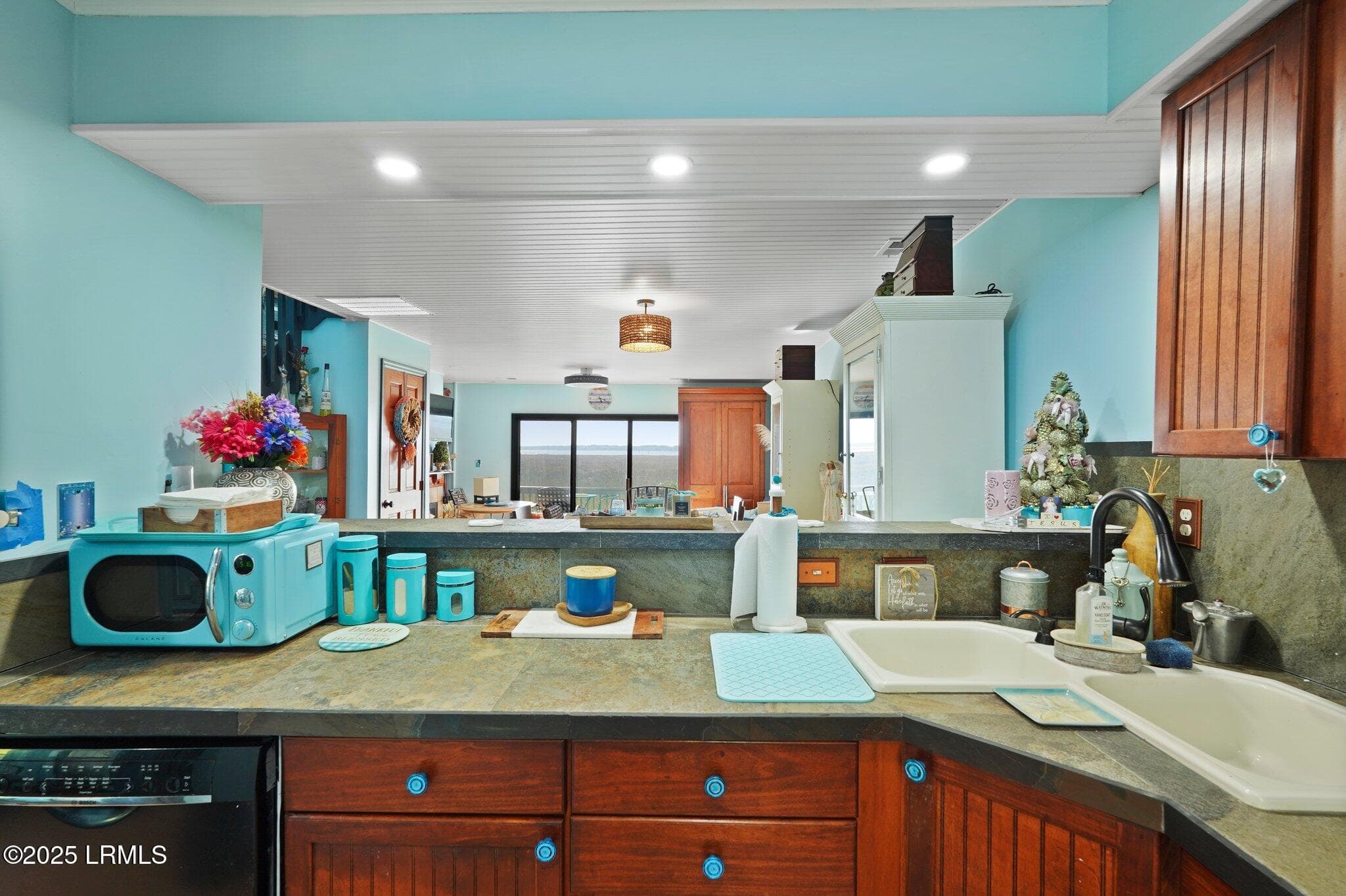 25-web-or-mls-ECP02695 - 31 Anchorage Point 31, Hilton Head Island, SC 29928