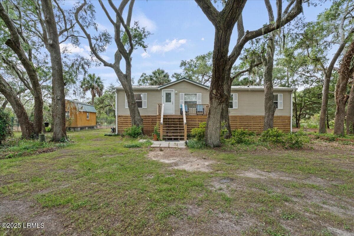 4 View Point Circle, St. Helena Island, SC 29920