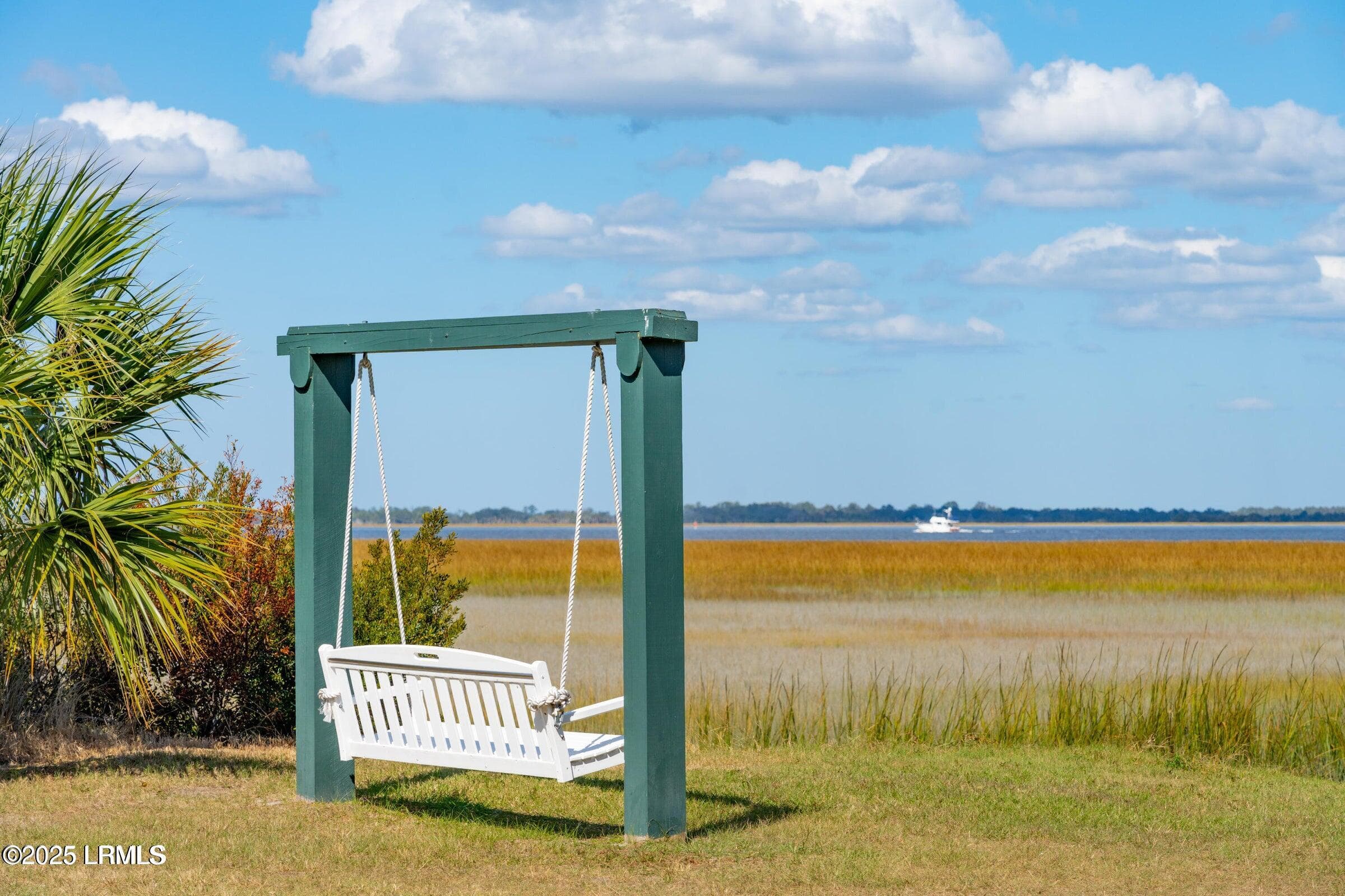 Coosaw Swing - 4 Flyway Drive, Beaufort, SC 29907