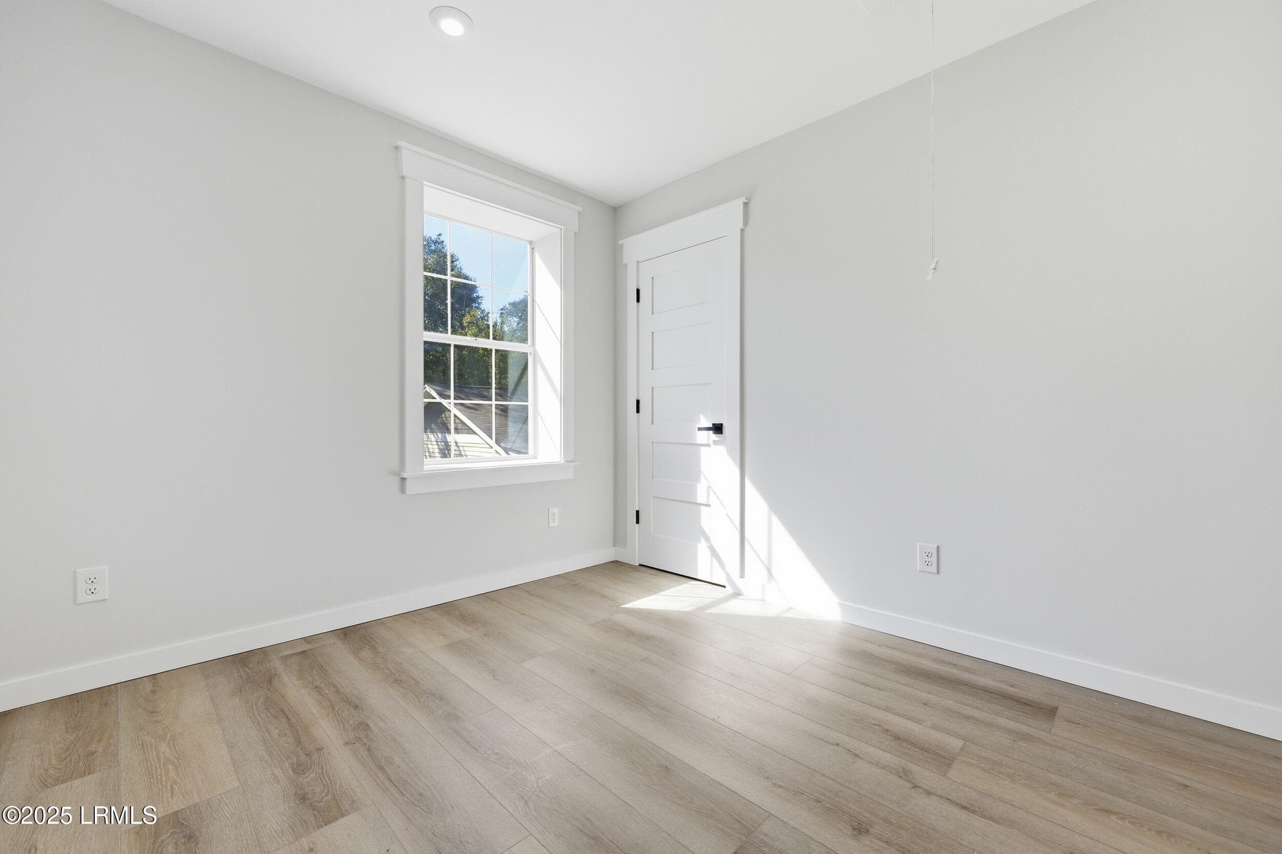 guest bed 2 - 617 N Jasper Street, Ridgeland, SC 29936