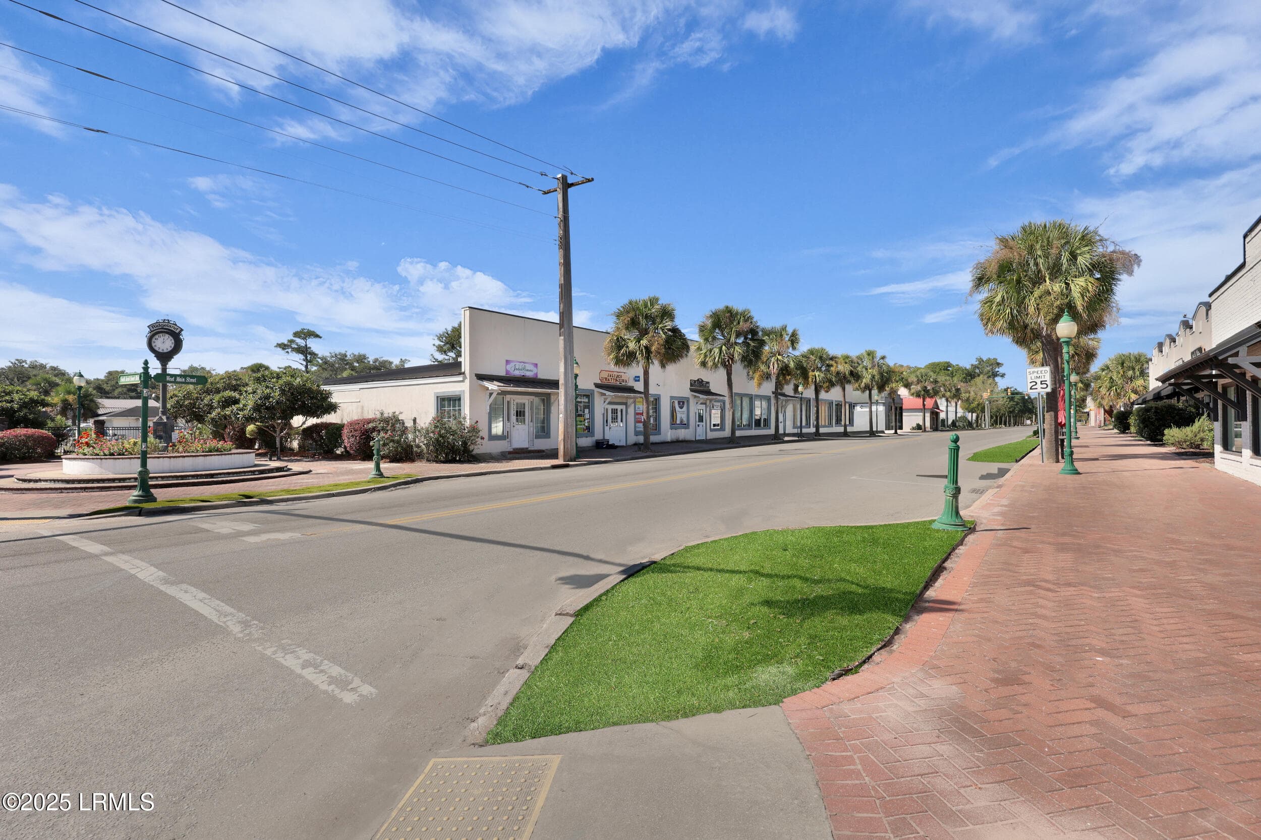 walkable downtown - 617 N Jasper Street, Ridgeland, SC 29936