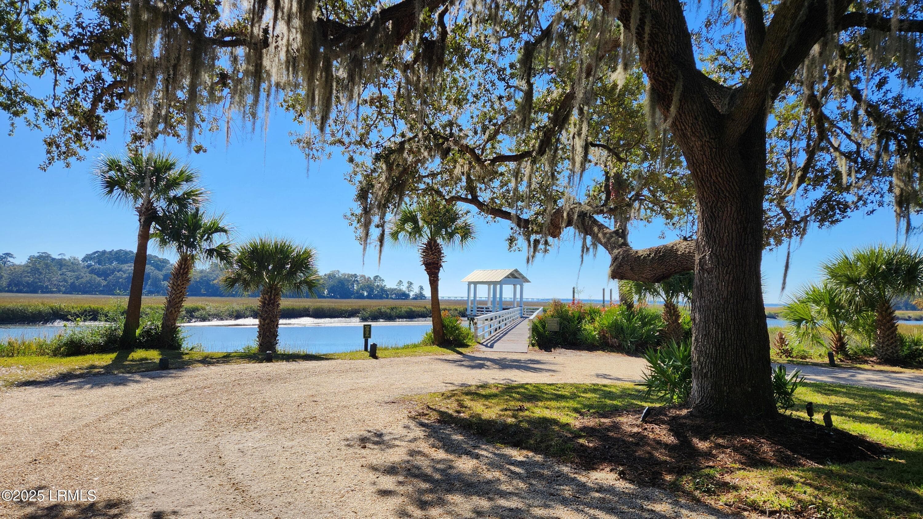 am12 - 51 Mum Grace, Beaufort, SC 29906