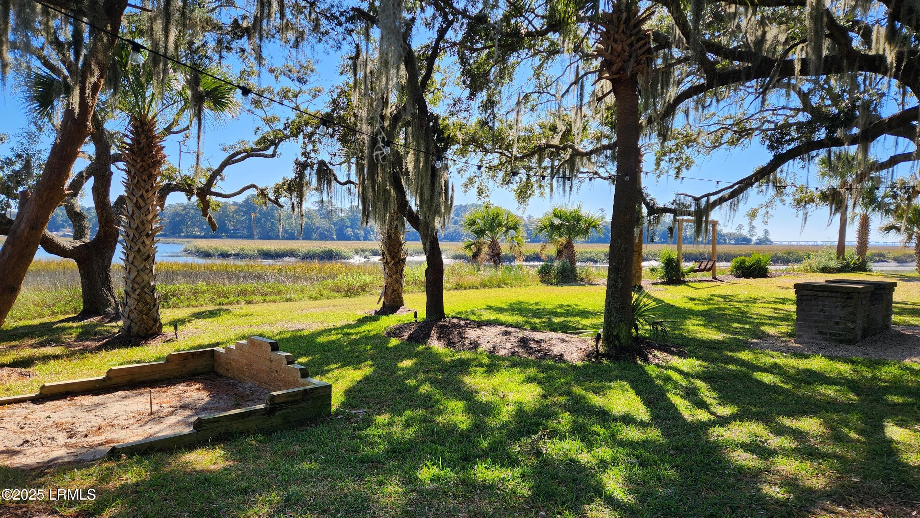 am14 - 51 Mum Grace, Beaufort, SC 29906