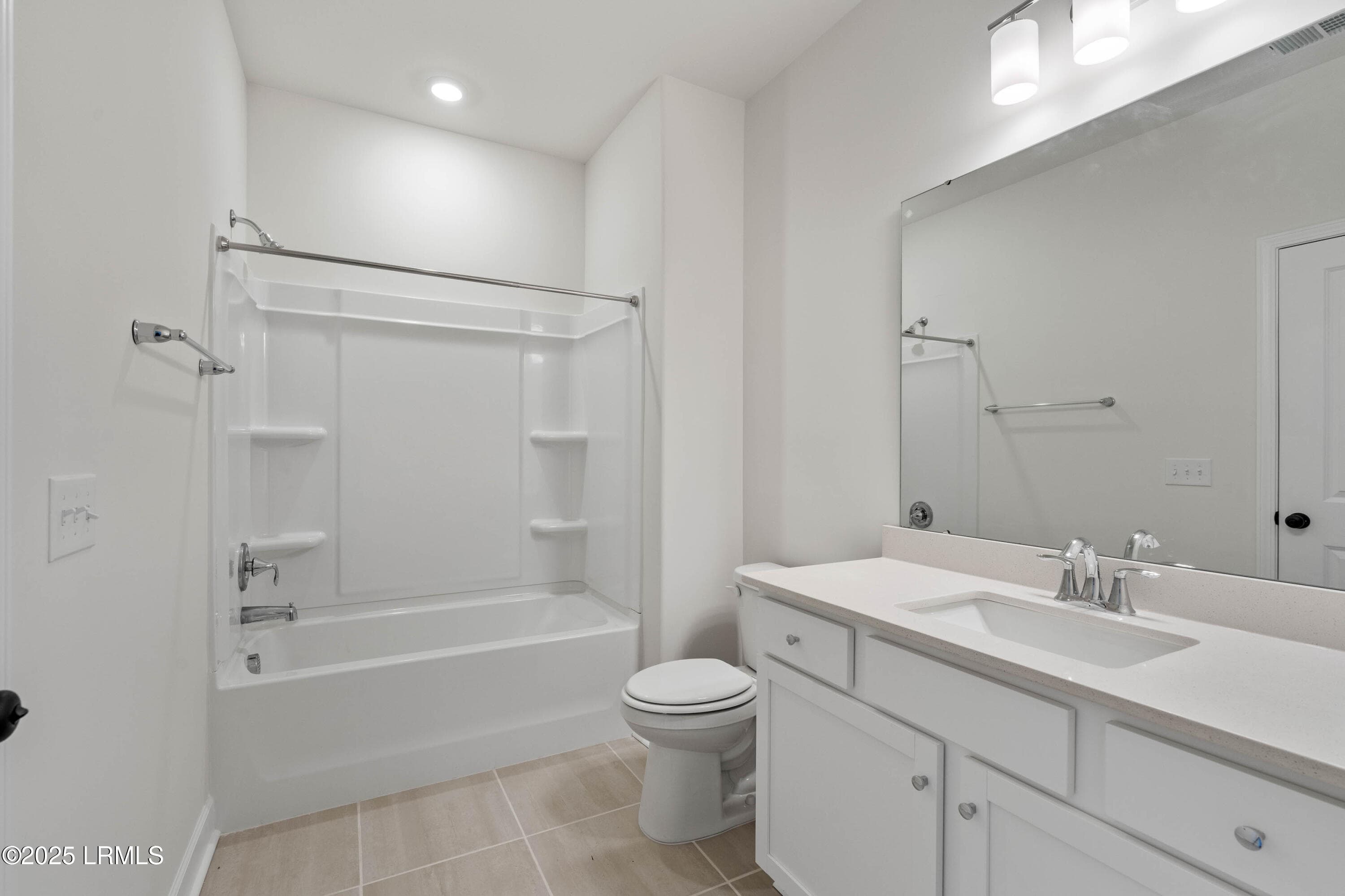 Foxchase 11-27 - 15 Silver Street 103, Ridgeland, SC 29936, Ridgeland