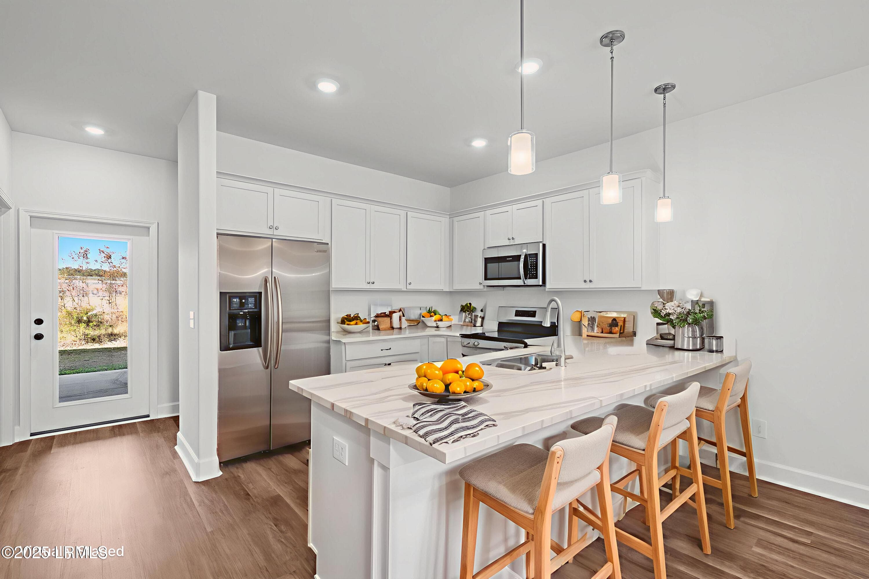Foxchase-14-10 - Kitchen - Scandinavian - 123 Silver Street 102, Ridgeland, SC 29936, Ridgeland