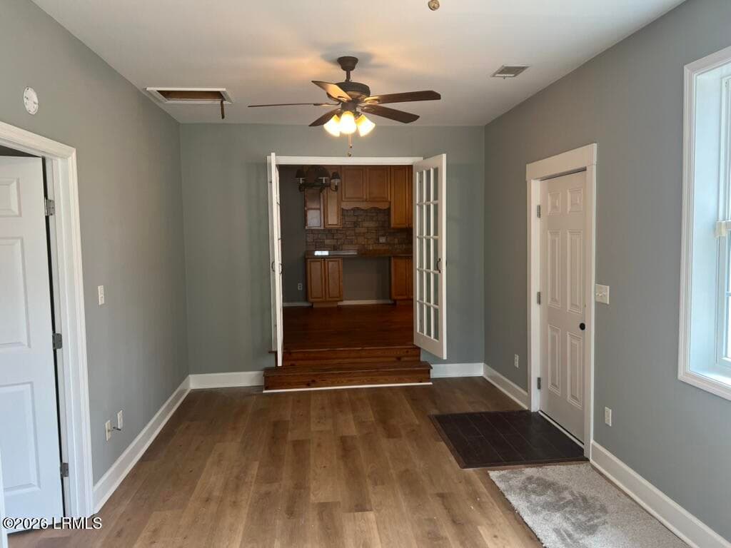 Master Sitting room - 905 Belleview Circle W, Beaufort, SC 29902