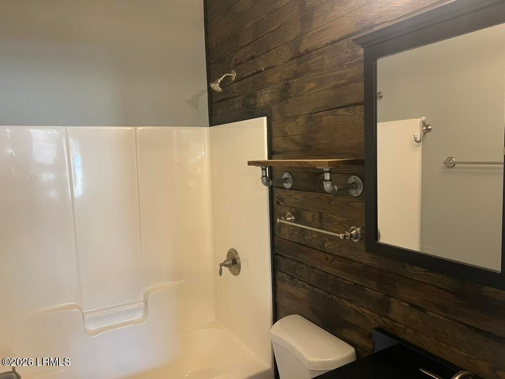 Master Bathroom - 905 Belleview Circle W, Beaufort, SC 29902