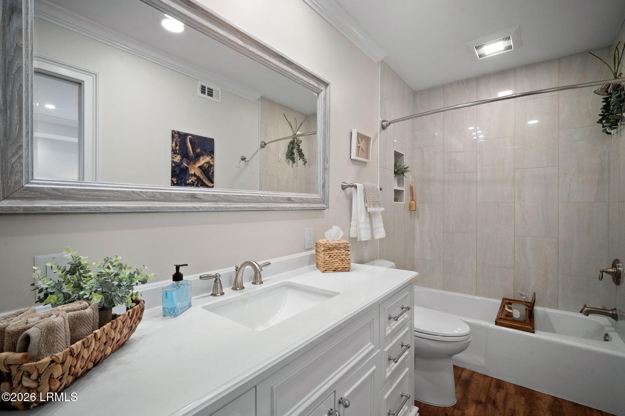 GUEST BATHROOM - 129 Captain John Fripp Villa, Fripp Island, SC 29920