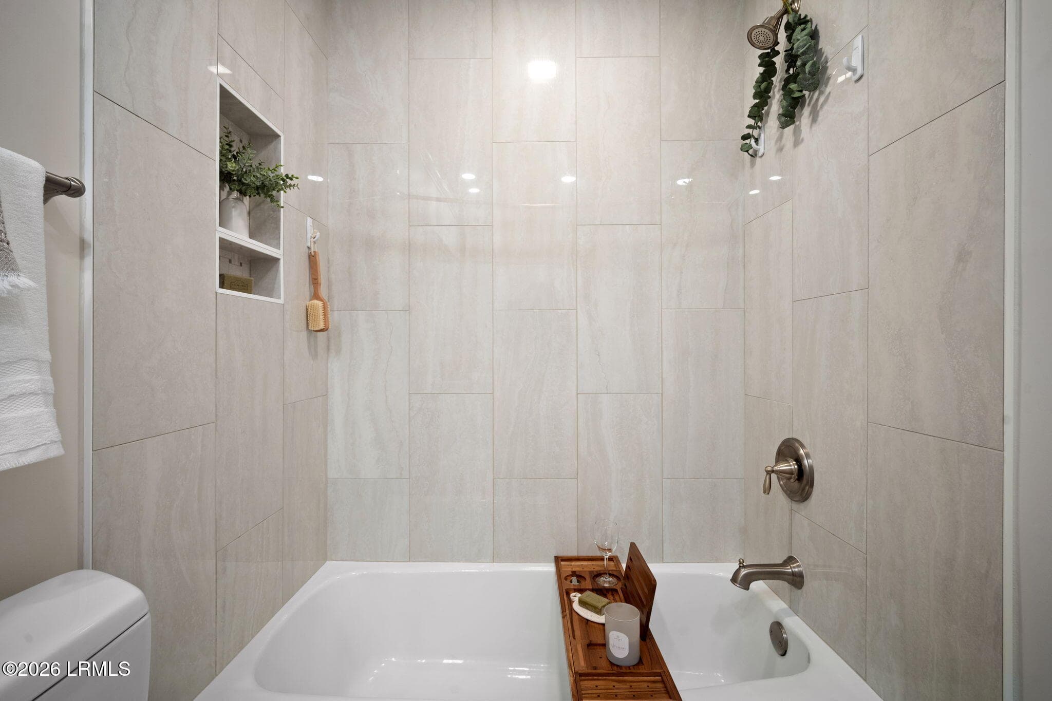 GUEST BATHROOM - 129 Captain John Fripp Villa, Fripp Island, SC 29920