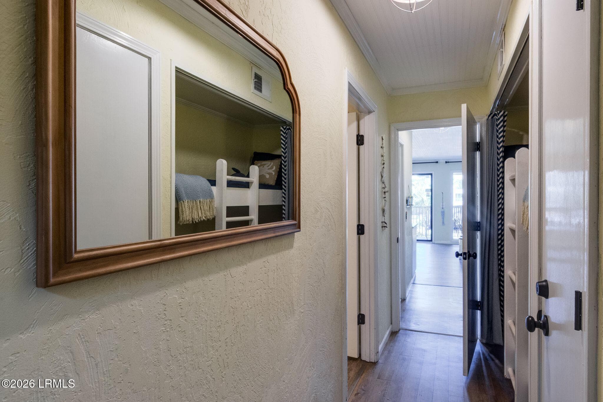 mo2503071-1002 - 40 Folly Field Road A113, Hilton Head Island, SC 29928