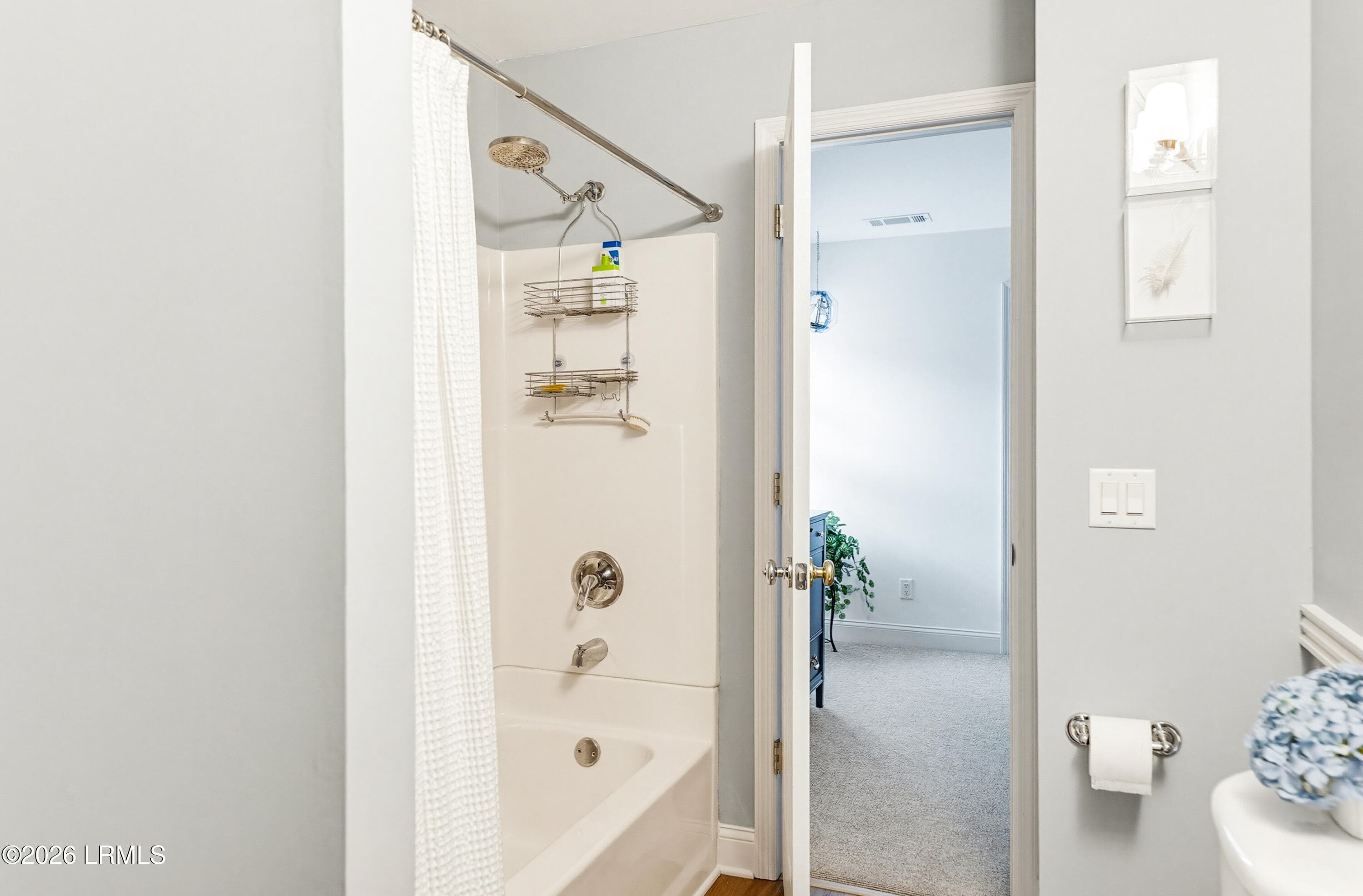 3rd floor bath - 895 Ribaut Road 9, Beaufort, SC 29902