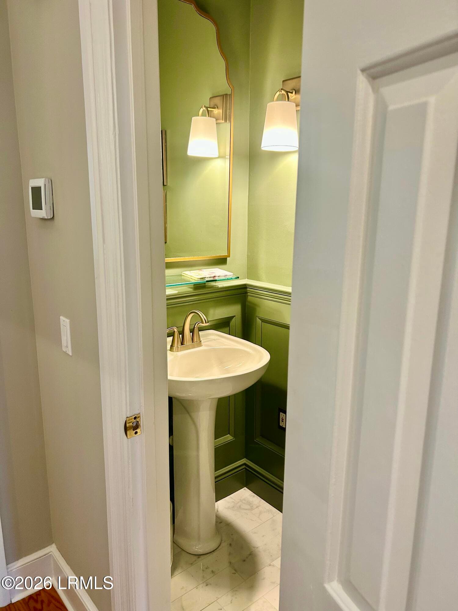 Powder Room - 895 Ribaut Road 9, Beaufort, SC 29902