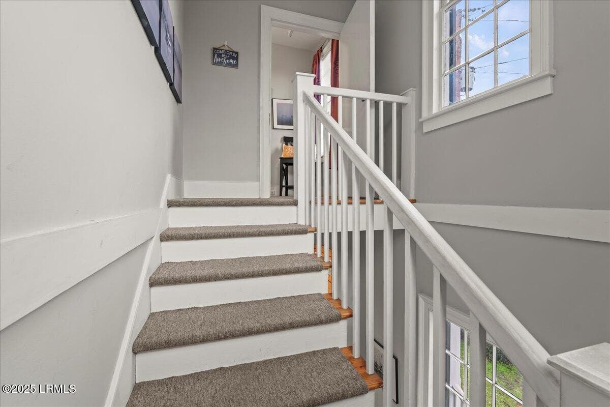 30-Staircase - 409 Carteret Street, Beaufort, SC 29902