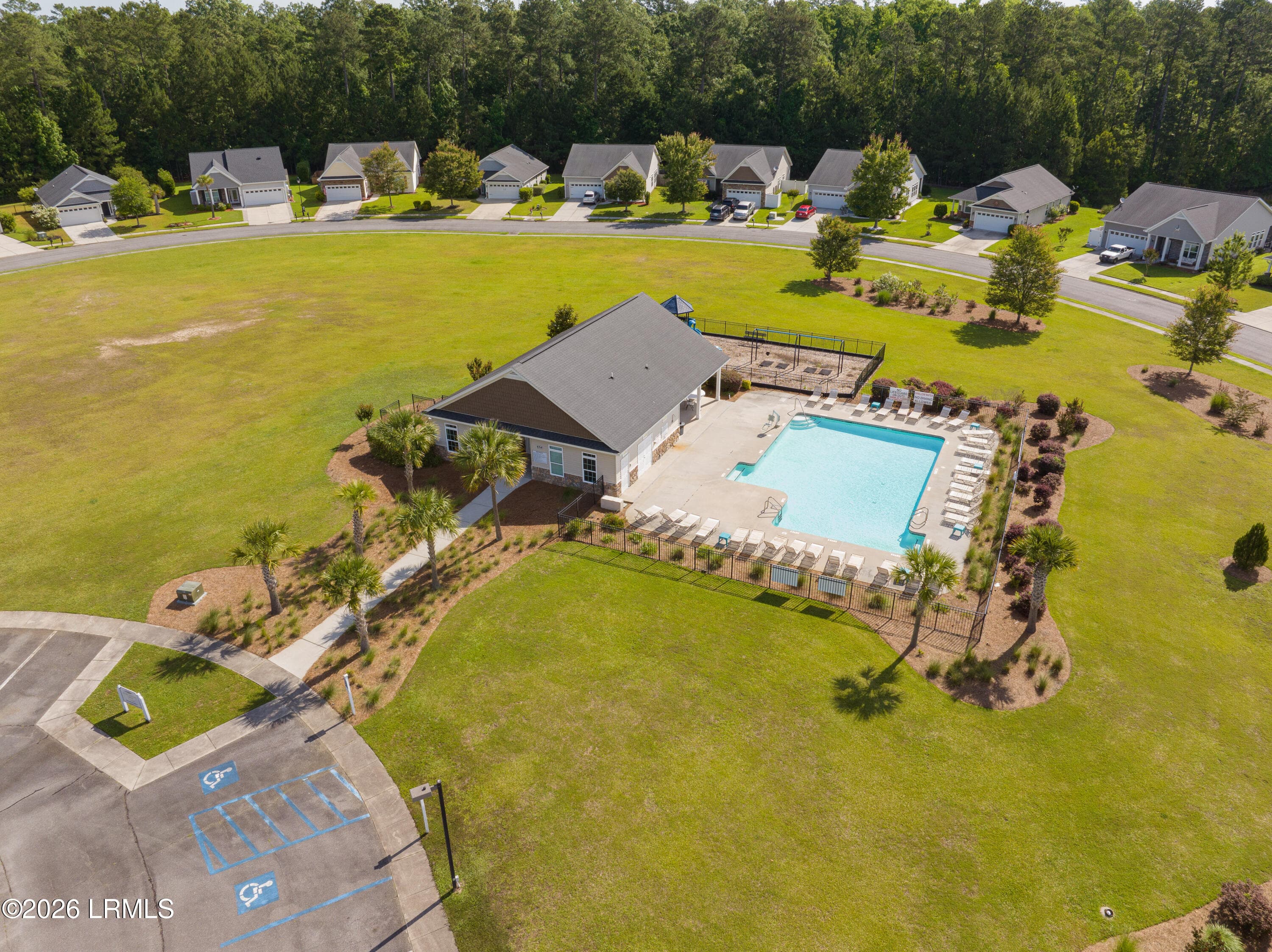 Hearthstone Lake Pool-3 - 400 Ramport Street, Ridgeland, SC 29936, Ridgeland