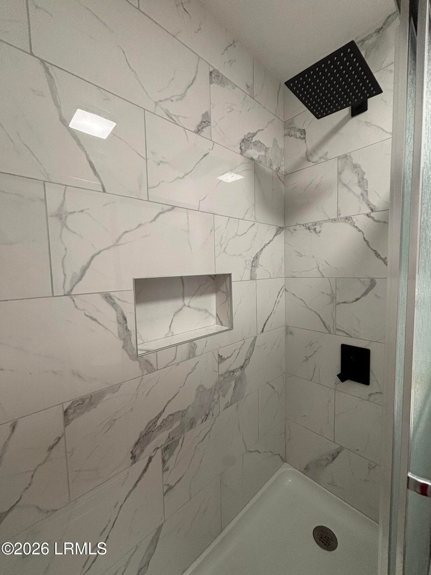 shower - 392 N Main Street, Brunson, SC 29911