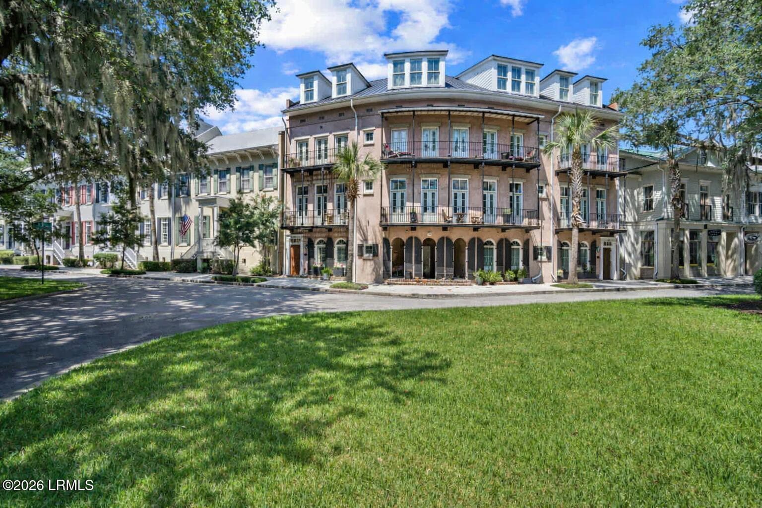 30 Market - 30 Market, Beaufort, SC 29906