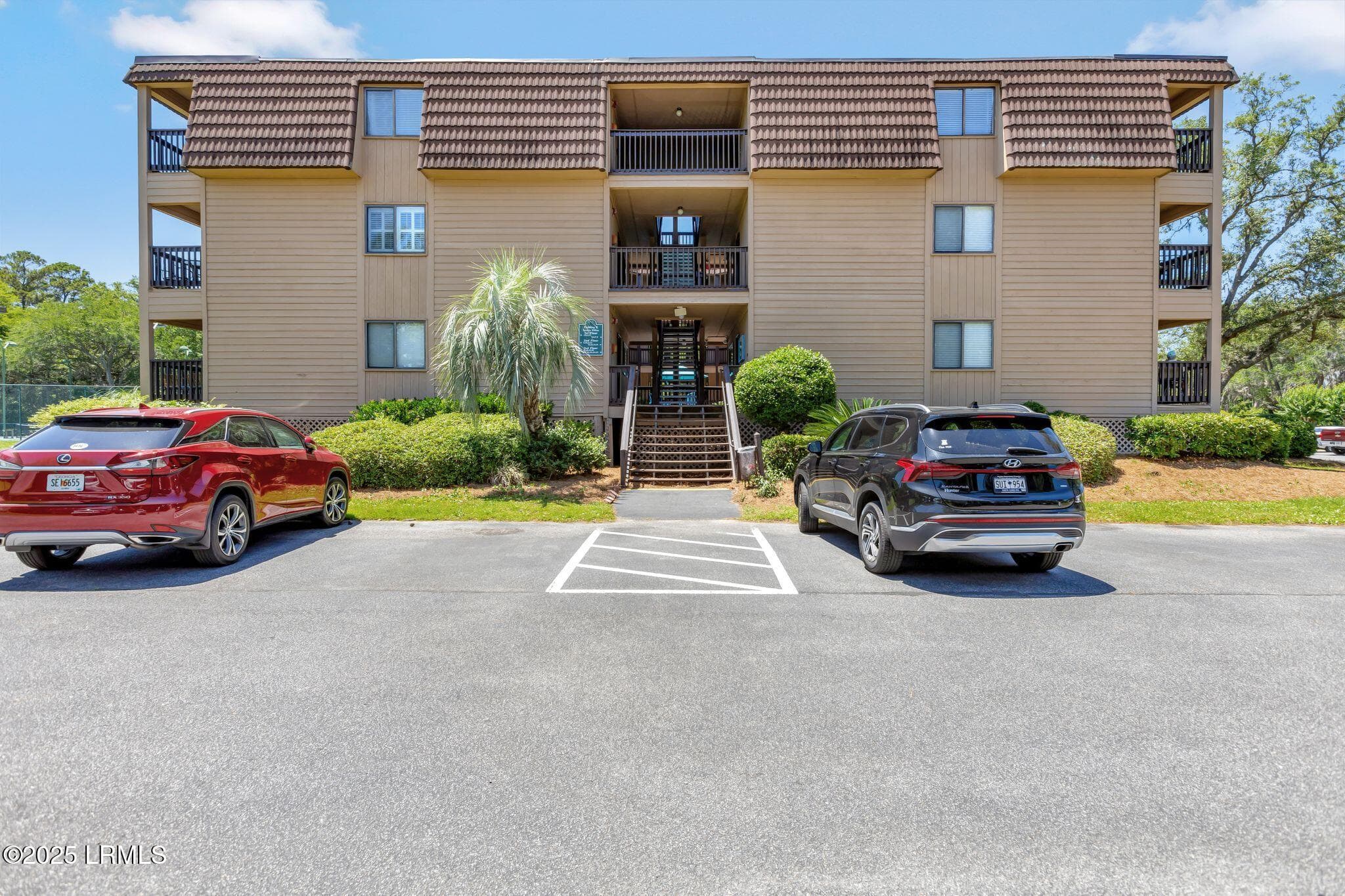 Entrance to G1 HHBT - 40 Folly Field Road G1, Hilton Head Island, SC 29928