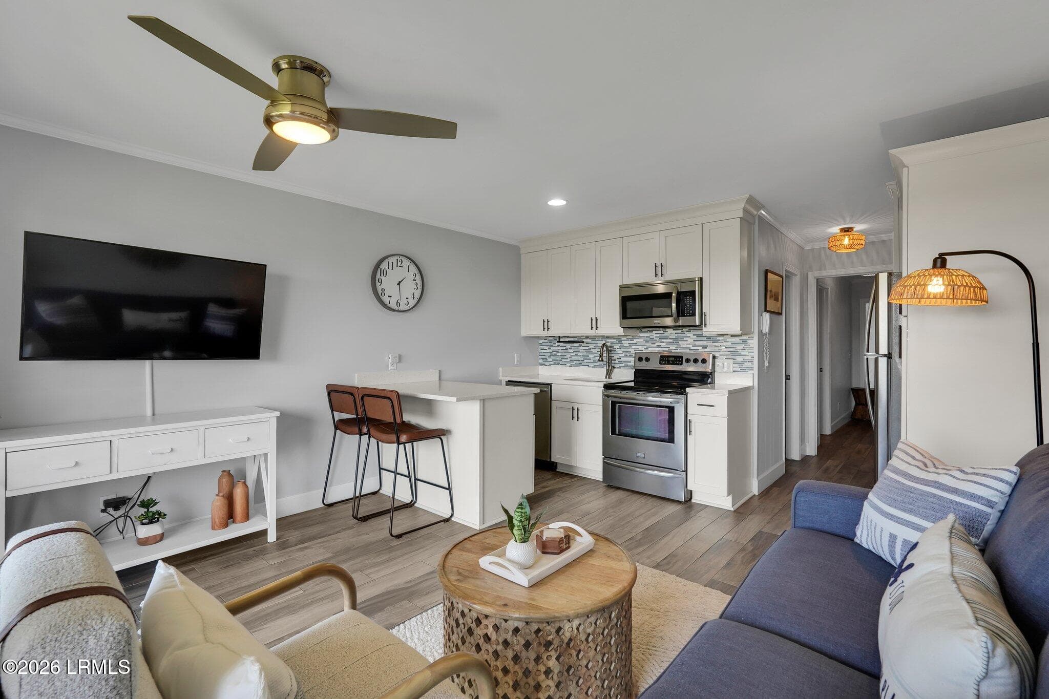 16-web-or-mls-DSC05164 - 40 Folly Field Road 124a, Hilton Head Island, SC 29928