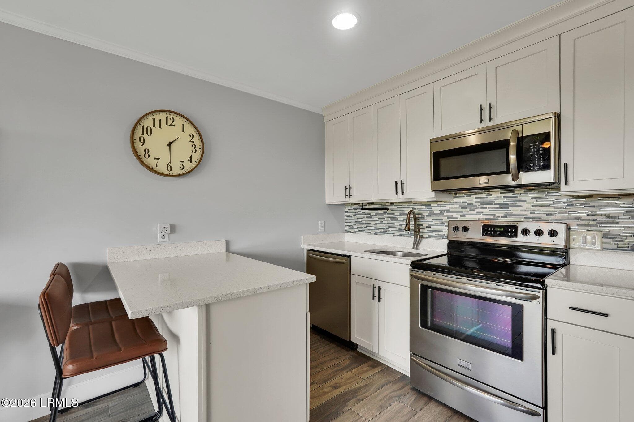 17-web-or-mls-DSC05169 - 40 Folly Field Road 124a, Hilton Head Island, SC 29928