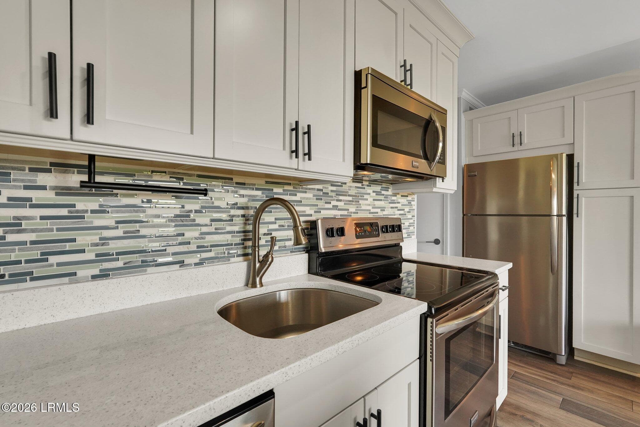 21-web-or-mls-DSC05189 - 40 Folly Field Road 124a, Hilton Head Island, SC 29928