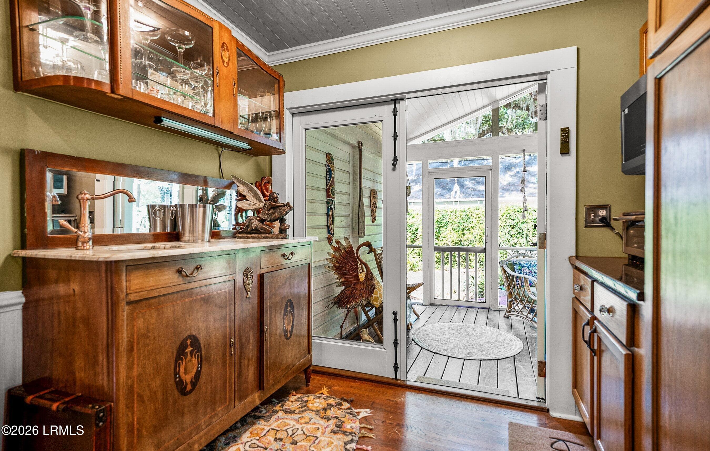 DSC02818-200-1.jpg-SMALL - 510 Ribaut Road, Beaufort, SC 29902