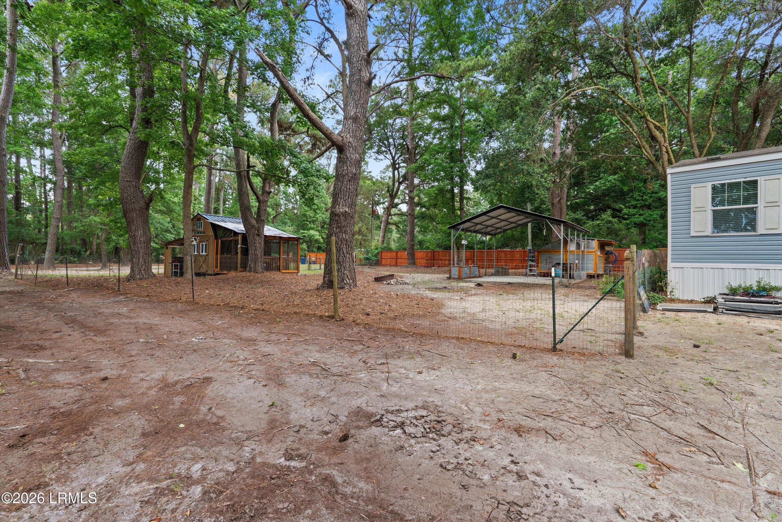 04-19 Sandy Ln - 19 Sandy Lane, Beaufort, SC 29907