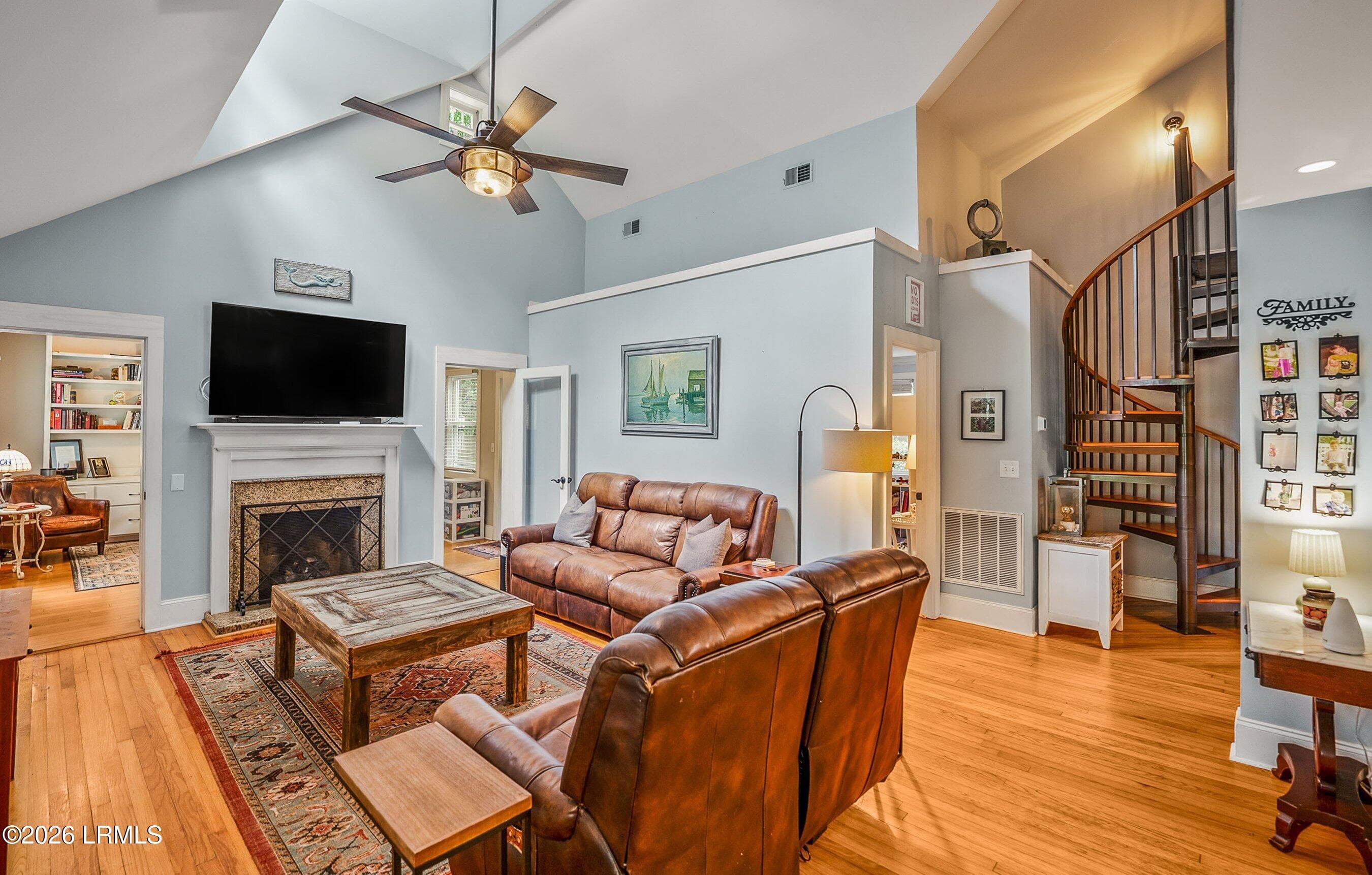 DSC02231-170-1.jpg-SMALL - 864 Ribaut Road, Beaufort, SC 29902