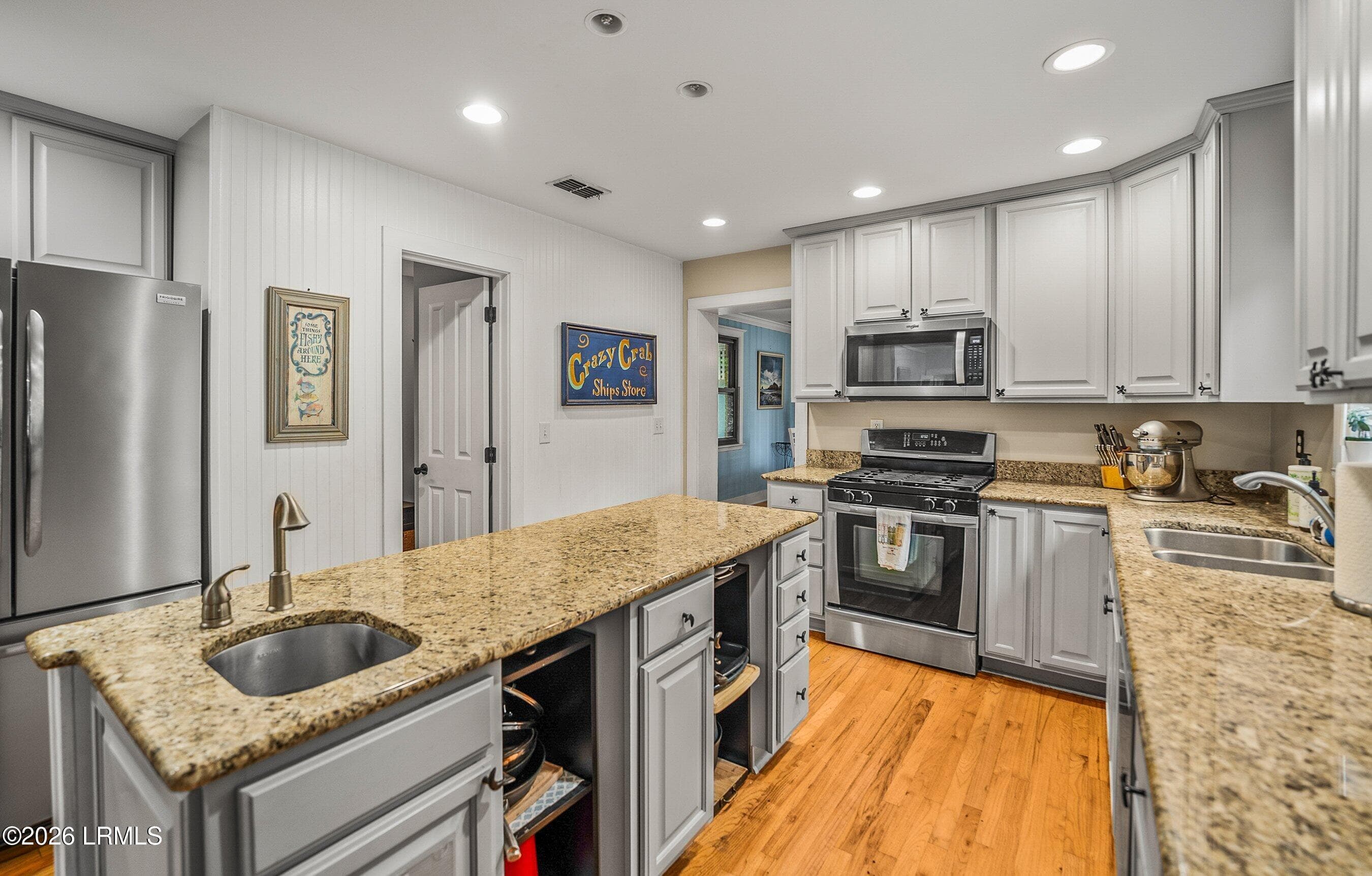 DSC02286-225-1.jpg-SMALL - 864 Ribaut Road, Beaufort, SC 29902