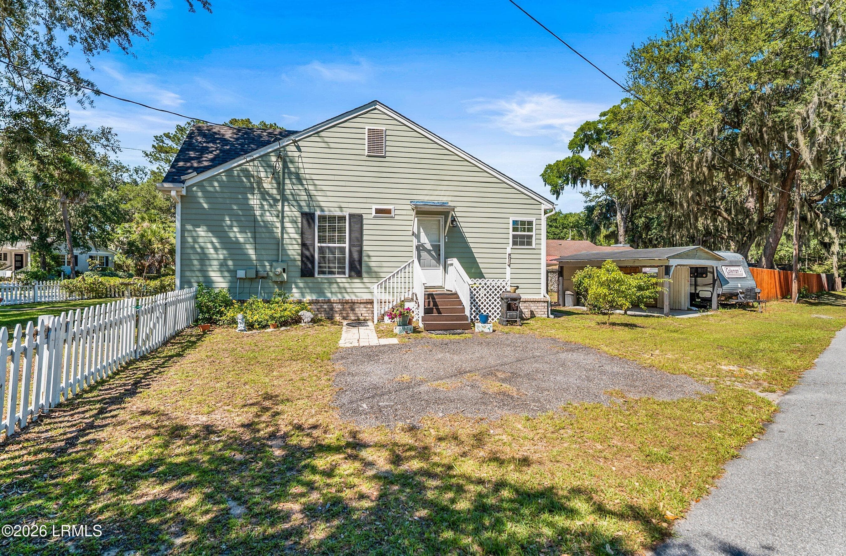 DSC08167-70.jpg-SMALL - 2101 Wilson Drive, Beaufort, SC 29902
