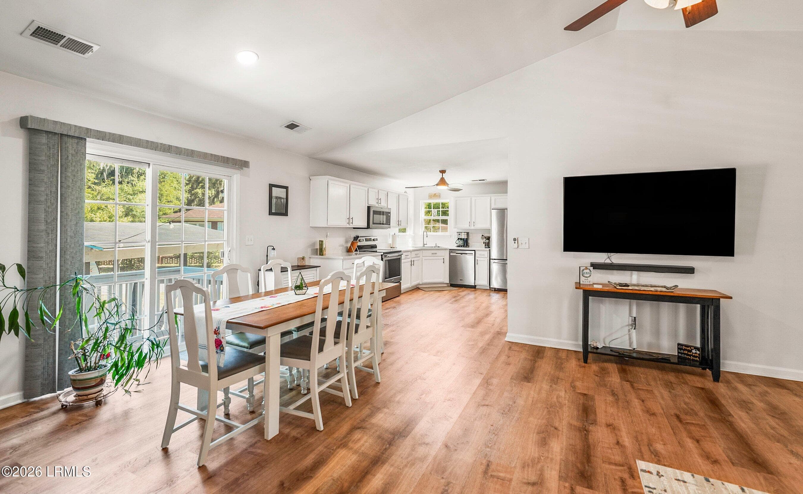 DSC08212-115.jpg-SMALL - 2101 Wilson Drive, Beaufort, SC 29902