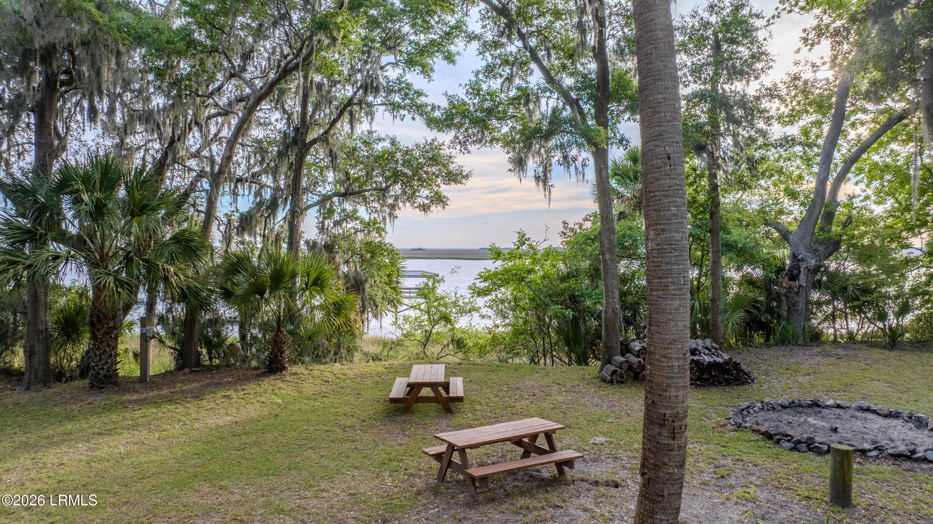 21 - 0 S Fenwick Island, Green Pond, SC 29446