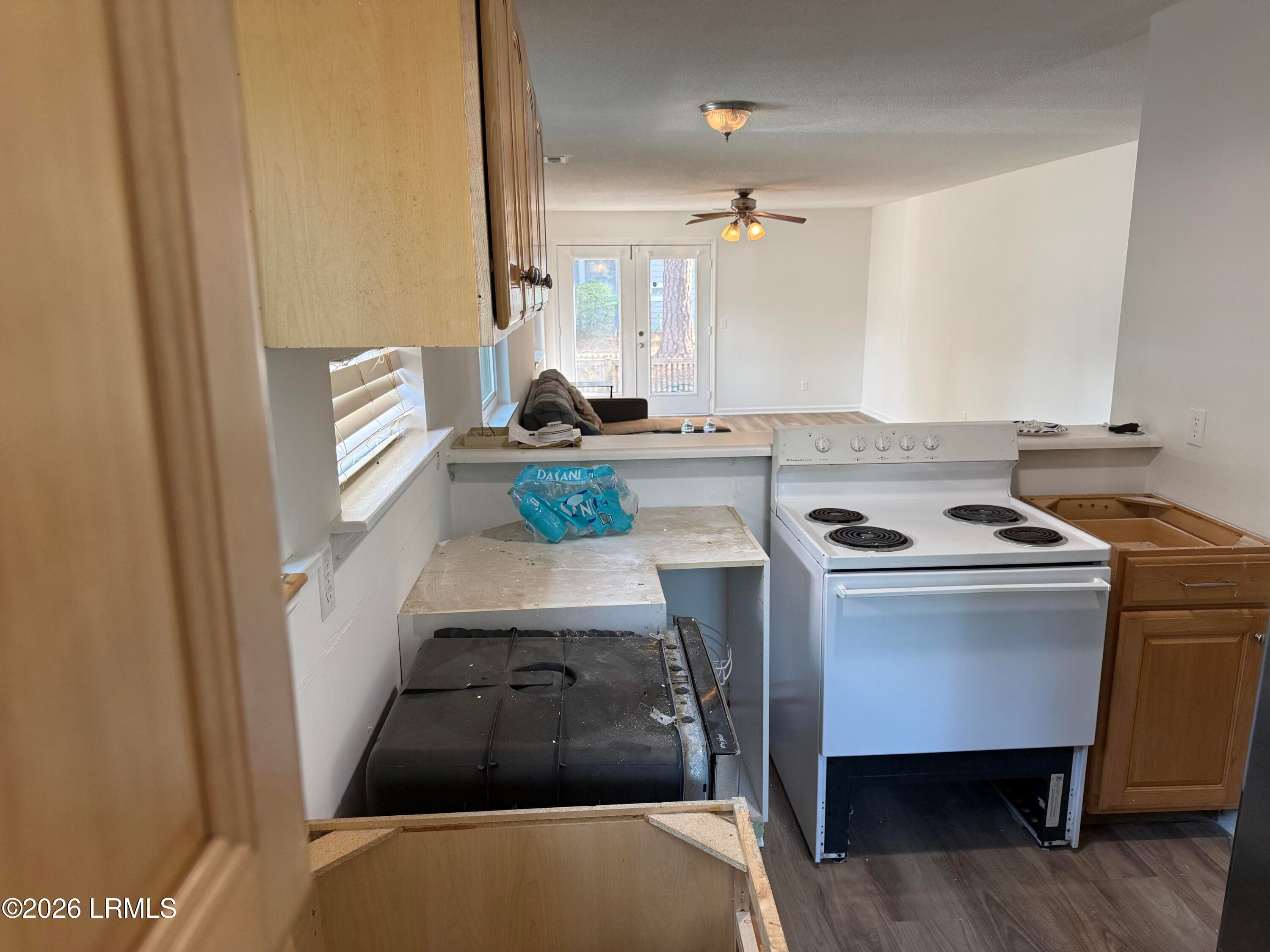Kitchen - 201 Battery Lane 201, Port Royal, SC 29902, Port Royal