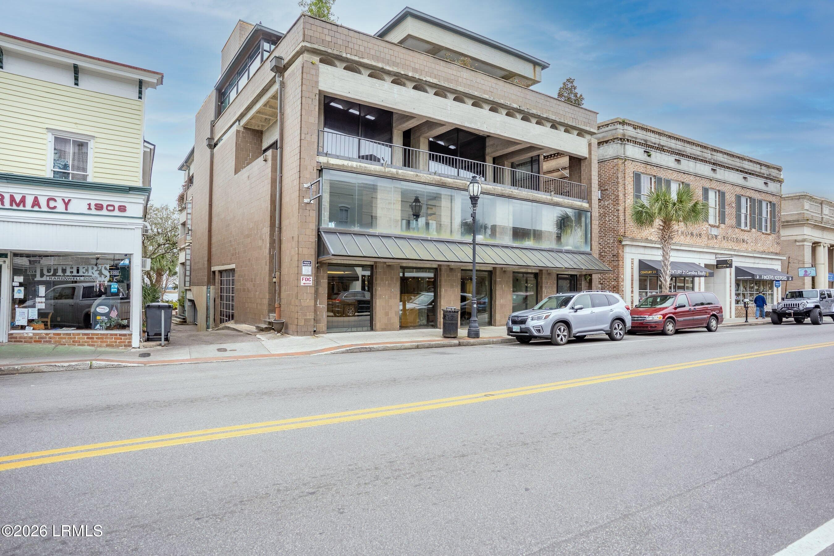DSC02526-HDR-1.jpg-SMALL - 916 Bay Street, Beaufort, SC 29902