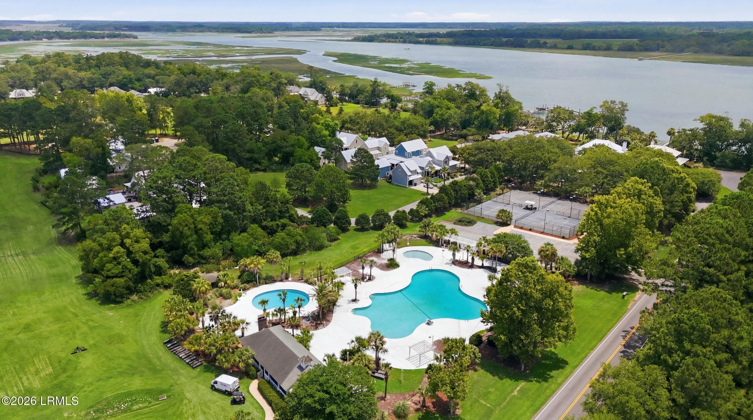 90_066_img_5171_grass_f701ea4b - 65 National Boulevard, Beaufort, SC 29907