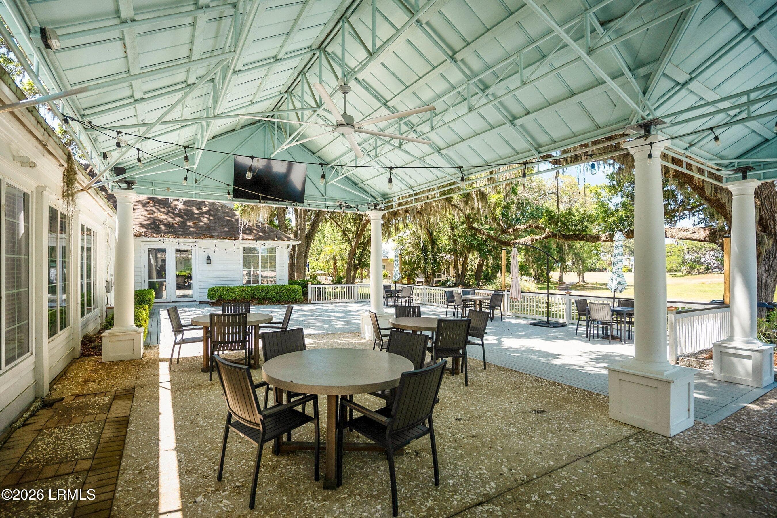 Exterior Club Membership required - 14 W National Boulevard, Beaufort, SC 29907