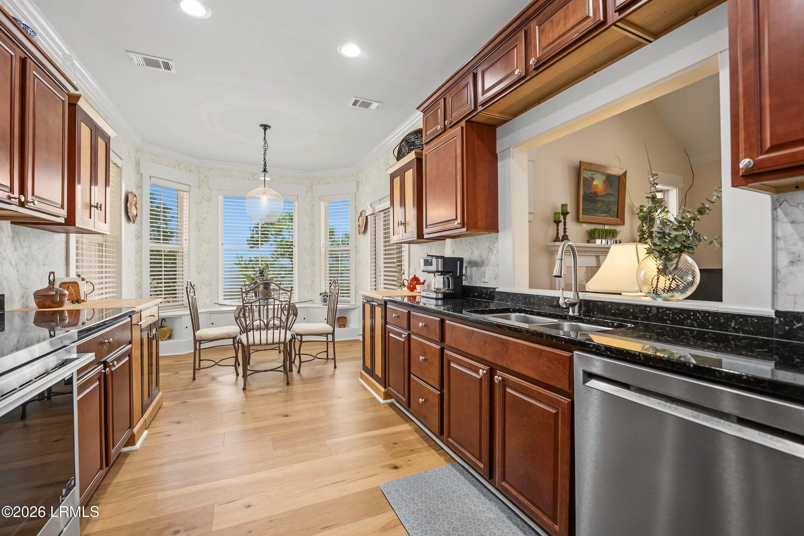 Kitchen - 14 W National Boulevard, Beaufort, SC 29907