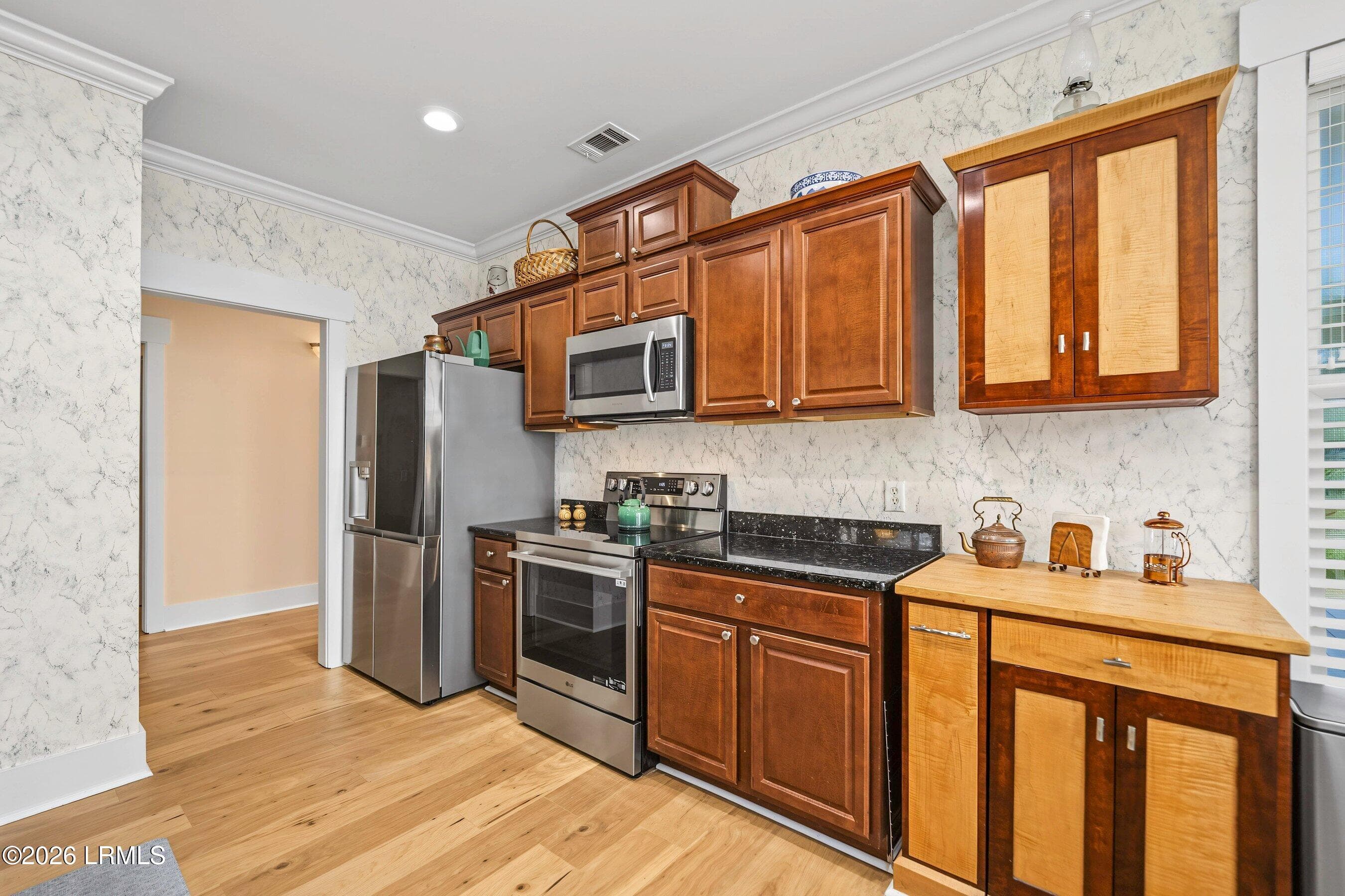 Added Functional Features in Kitchen - 14 W National Boulevard, Beaufort, SC 29907