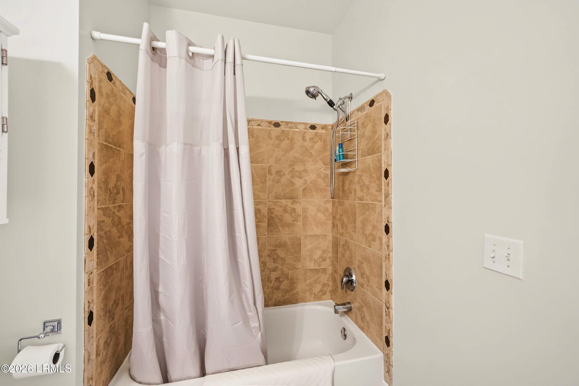 Guest Bath - 14 W National Boulevard, Beaufort, SC 29907