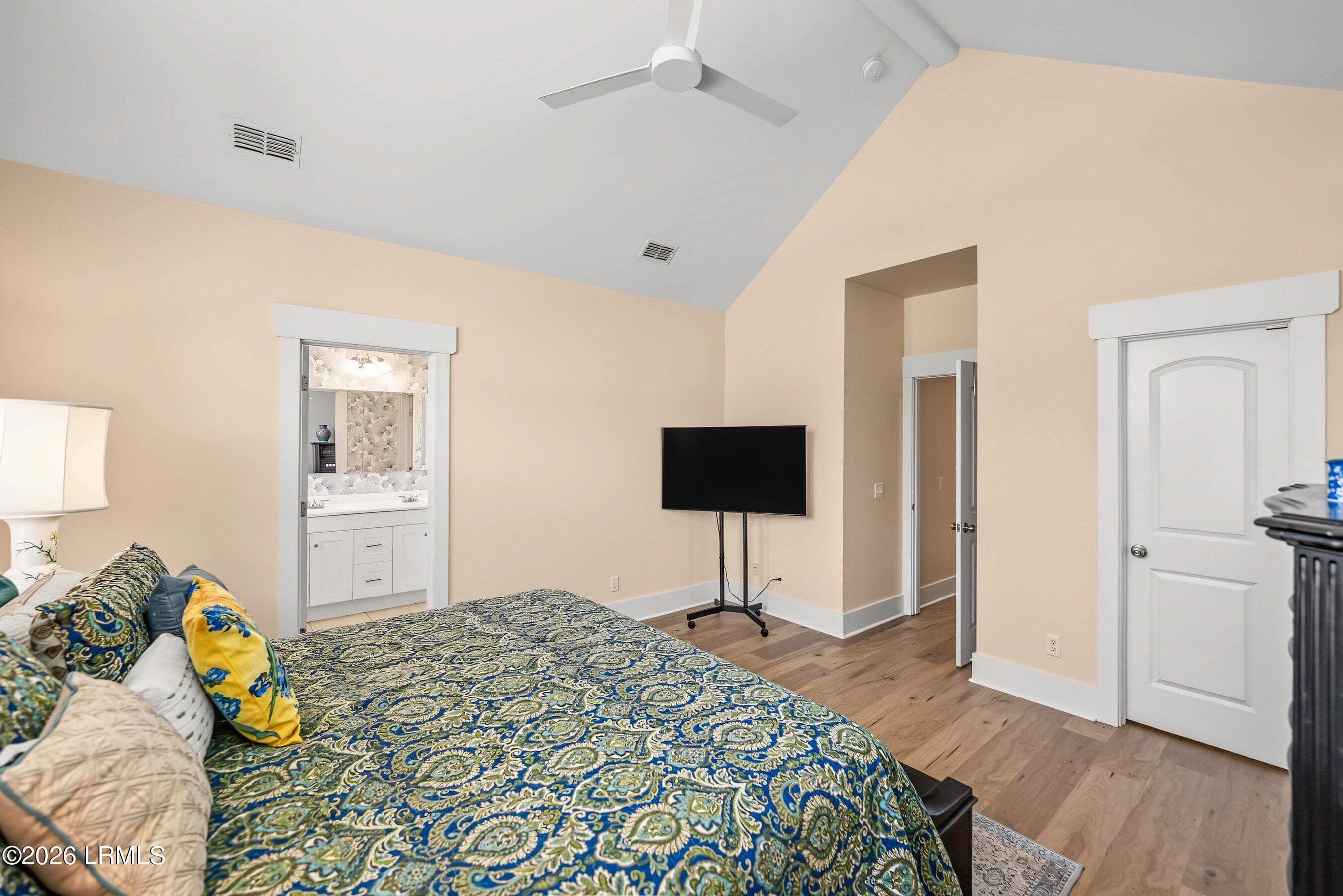 Owners Suite.jpg-SMALL - 14 W National Boulevard, Beaufort, SC 29907