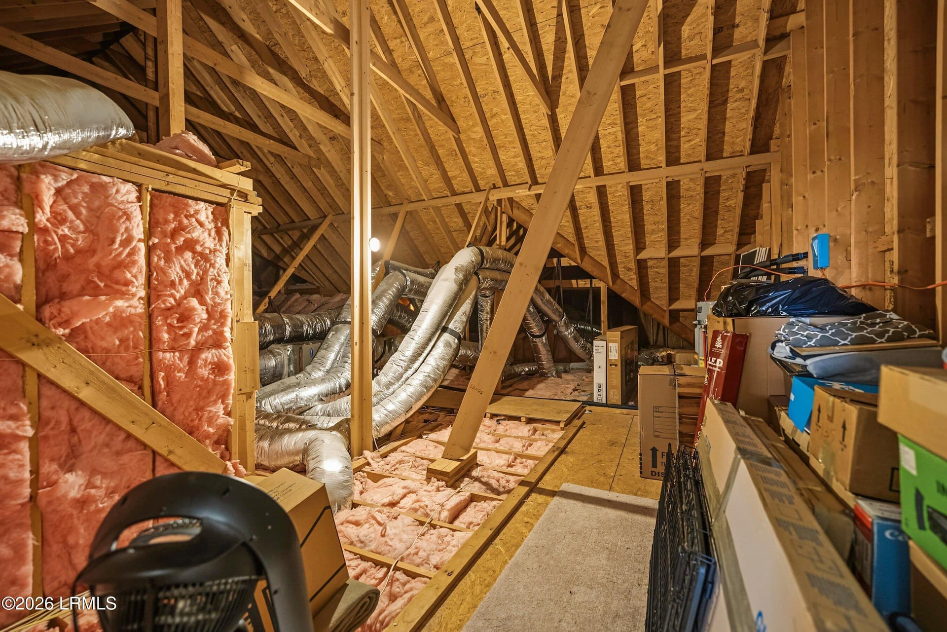 Attic storage - 14 W National Boulevard, Beaufort, SC 29907