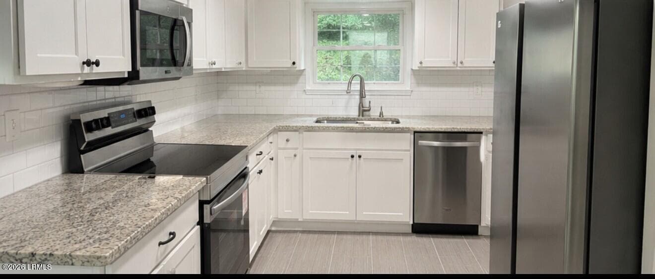 Kitchen - 399 Byrd Street S, Fairfax, SC 29827