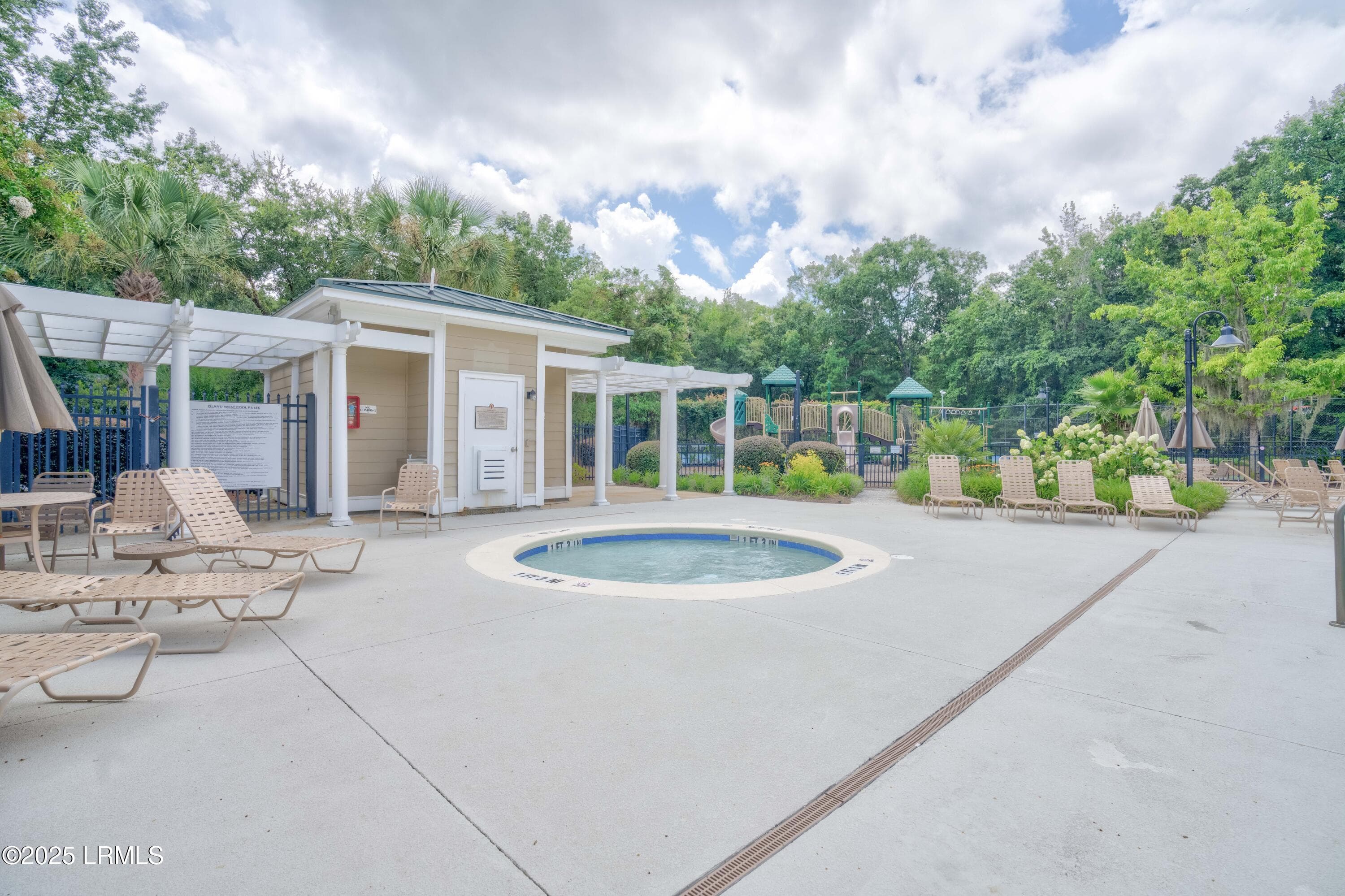 Island West (8 of 24) - 4 Tybee Island Court, Bluffton, SC 29910