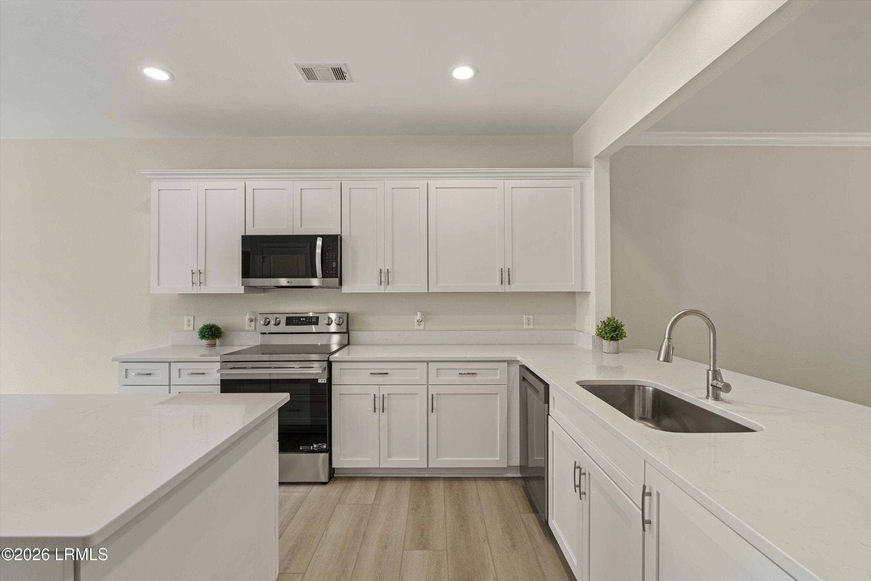 Karen Storzieri - photo 3 kitchen 1 - 7 Clairborne Court, Bluffton, SC 29909