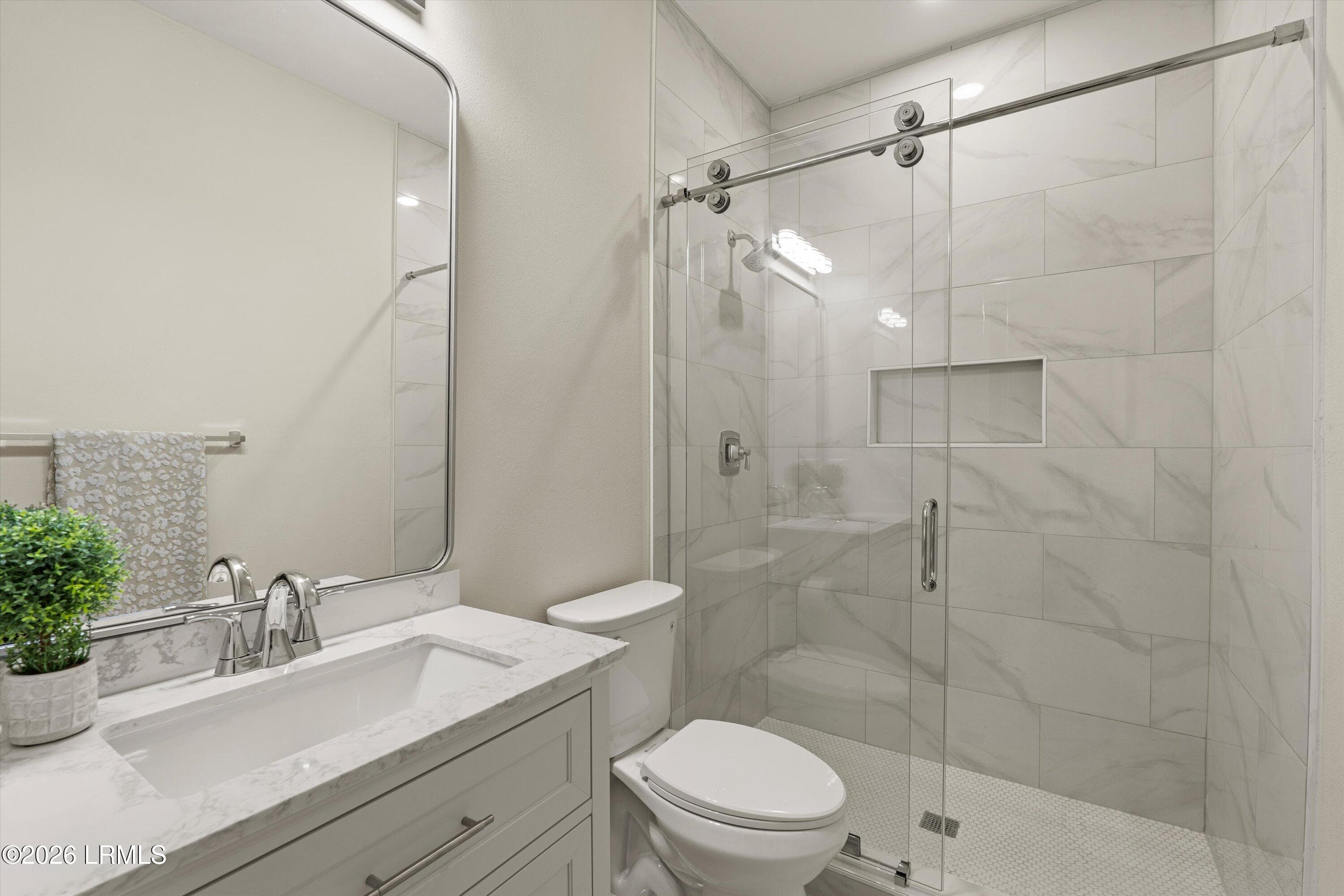 Karen Storzieri - photo 19 2nd bath - 7 Clairborne Court, Bluffton, SC 29909
